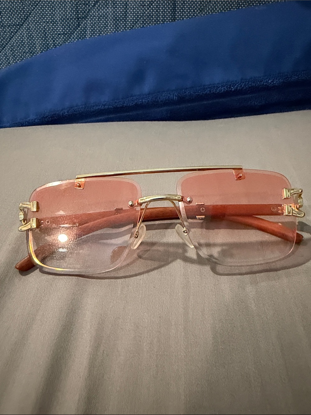 Rimless Pink Gradient Sunglasses with Gold Frame